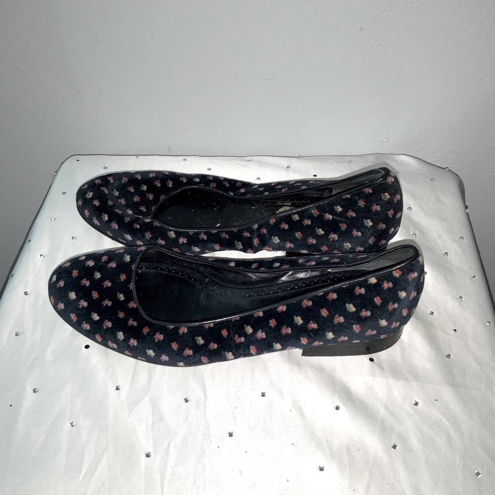 Marc Jacobs Women's Black Velvet Slip-On Flats with Flower Print